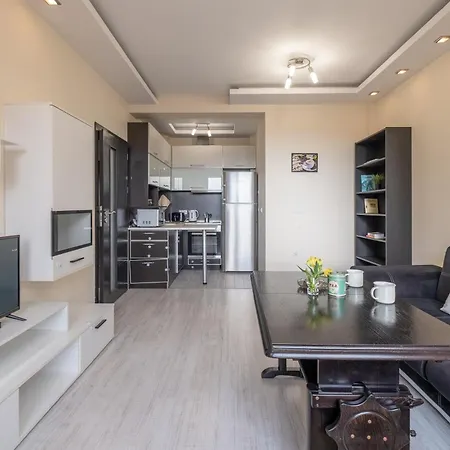 Lovely 2 Bdr Next To Mall Of Sofia