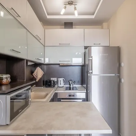 Appartement Lovely 2 Bdr Next To Mall Of *