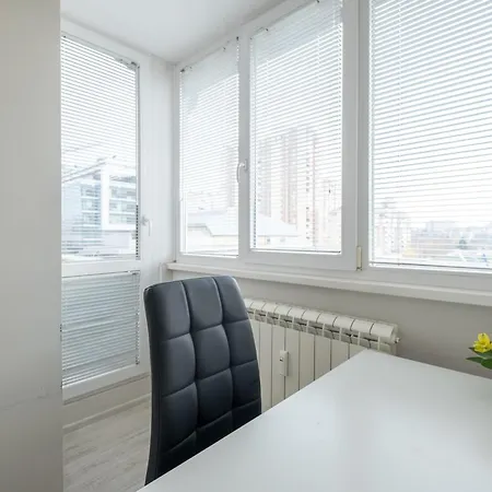 Appartement Lovely 2 Bdr Next To Mall Of *